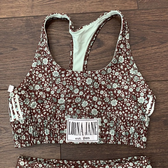 LORNA JANE FLORAL SET - Picture 2 of 3